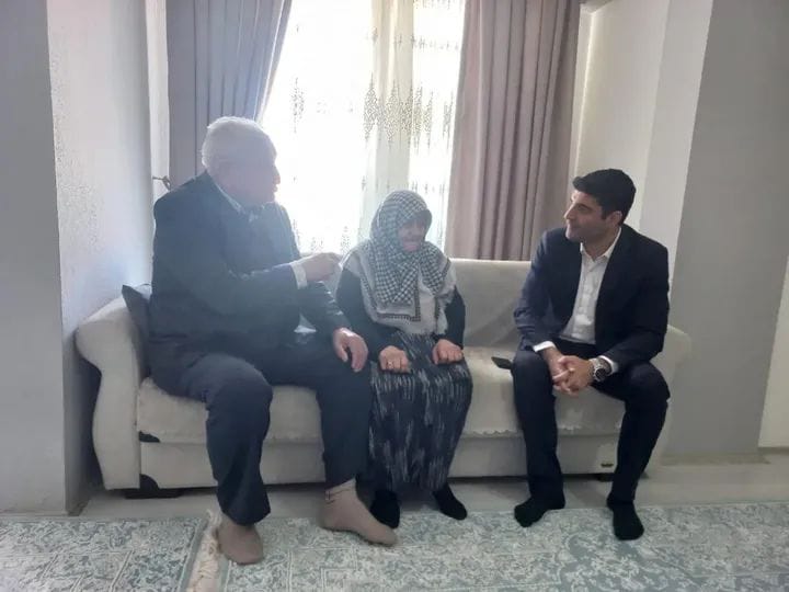 Bir ömür boyu süren birlikteliğiniz, sevgiye, sabra ve vefaya dair en güzel örneklerden biridir.